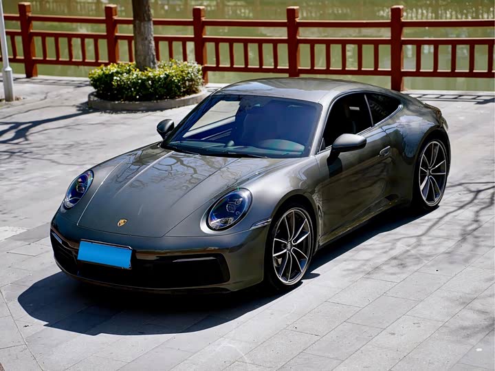 Фото 1 - Porsche 911
