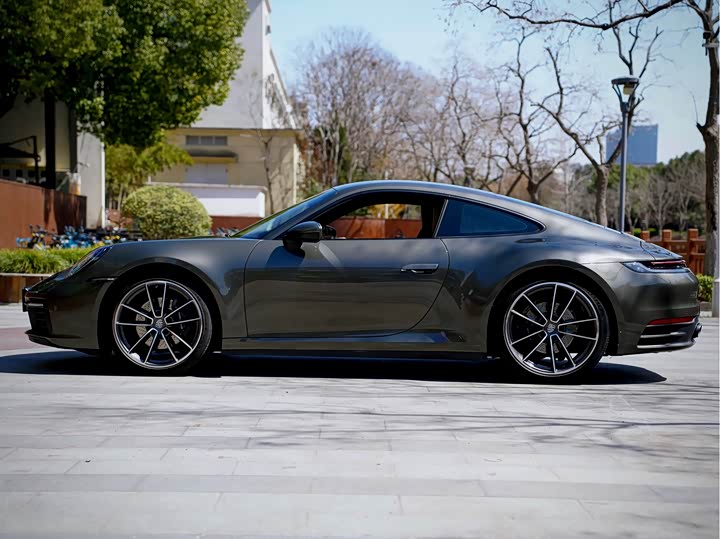 Фото 3 - Porsche 911