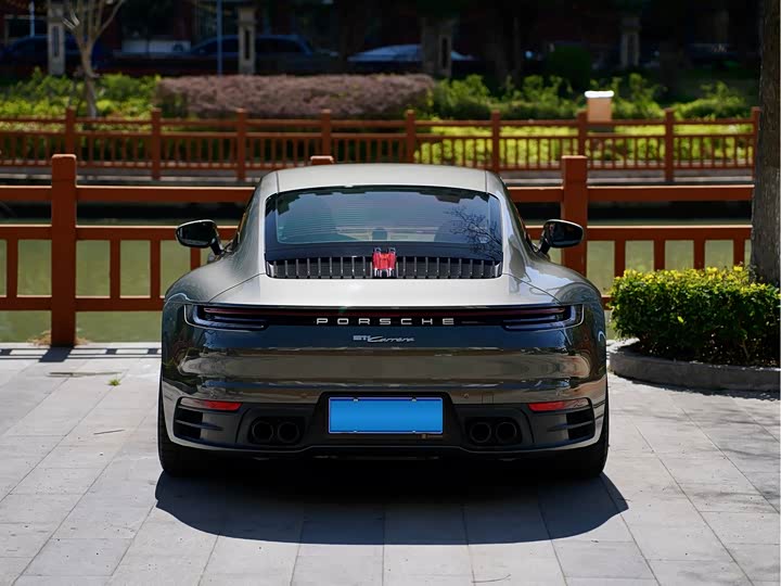 Фото 8 - Porsche 911