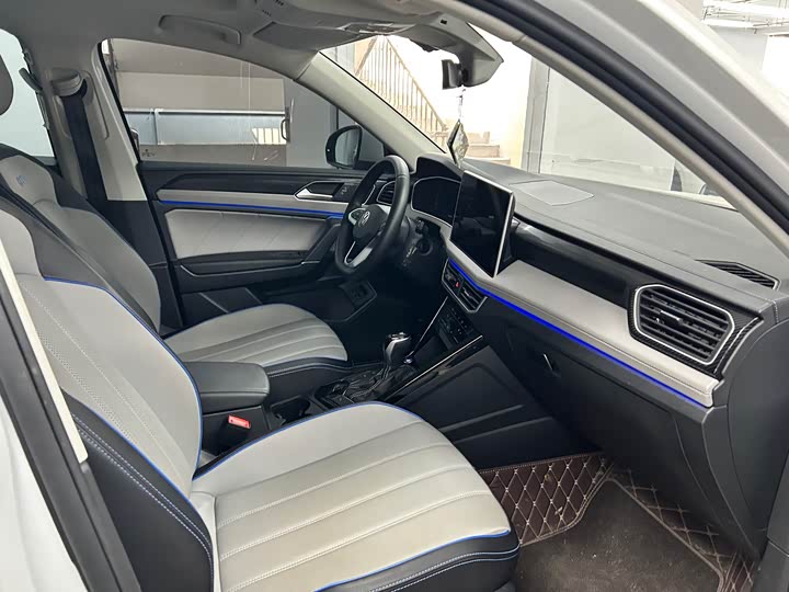 Photo 9 - Volkswagen Tayron GTE Hybrid