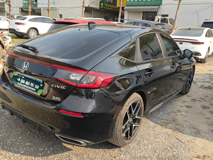 Фото 7 - Honda Civic