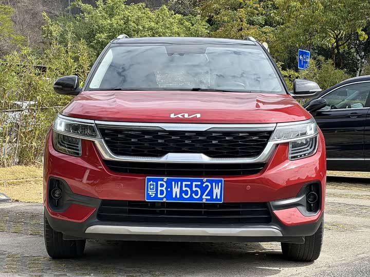 Фото 2 - Kia KX3