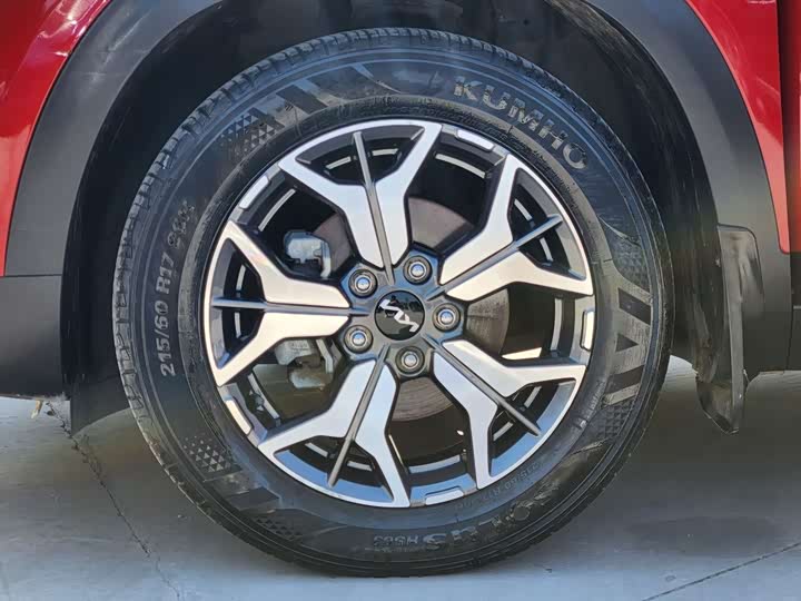 Фото 8 - Kia KX3