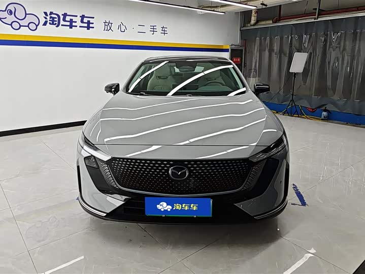 Фото 2 - Mazda EZ-6