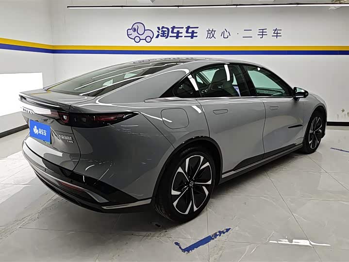 Фото 3 - Mazda EZ-6