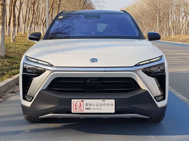 Фото 2 - Nio ES8