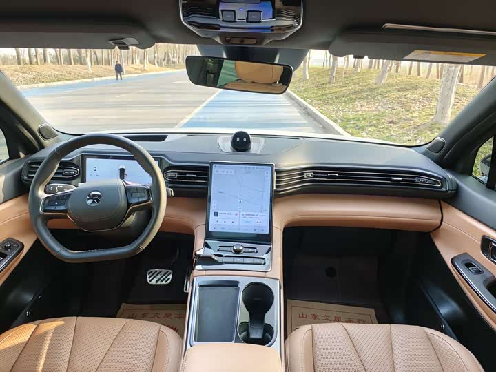 Фото 7 - Nio ES8