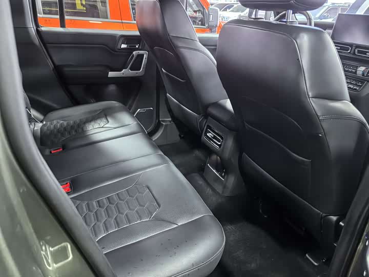 Фото 5 - BAW 212 T01