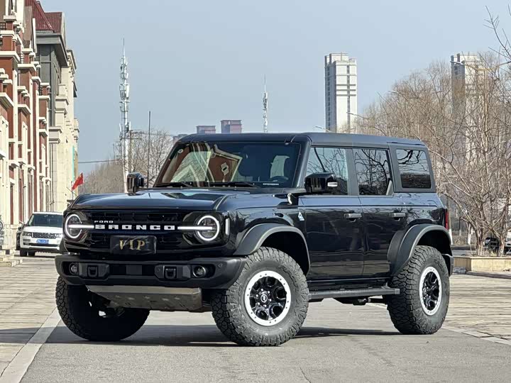 Photo 1 - Ford Bronco