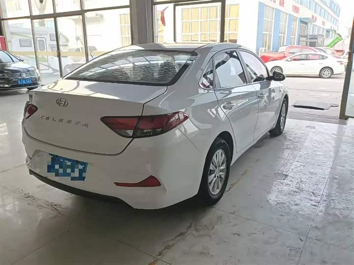 Фото 7 - Hyundai Celesta