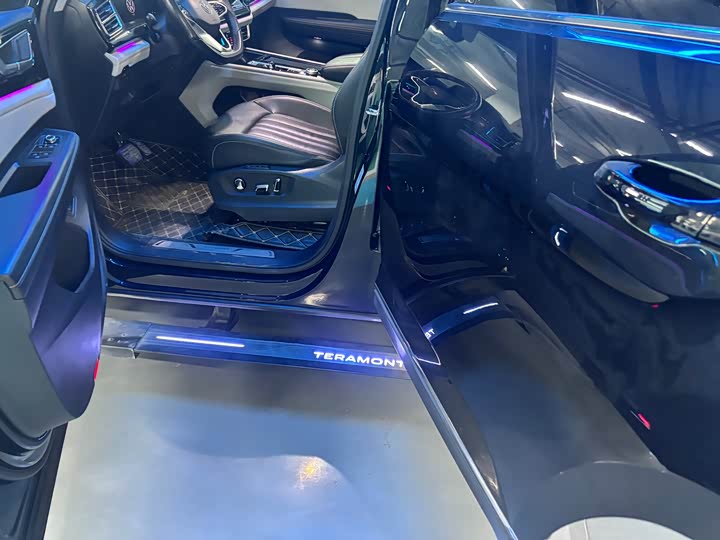 Photo 7 - Volkswagen Teramont Pro