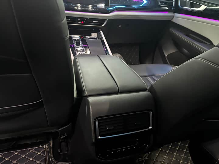 Photo 8 - Volkswagen Teramont Pro