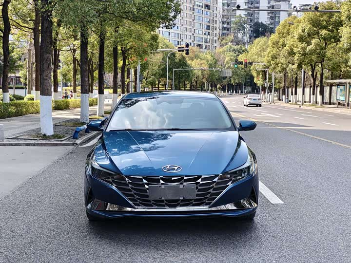 Фото 2 - Hyundai Elantra N line