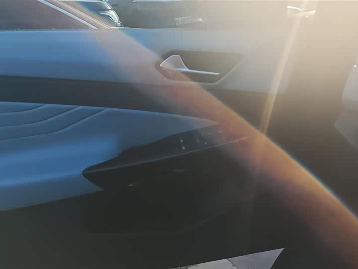 Photo 7 - Volkswagen ID.4 X