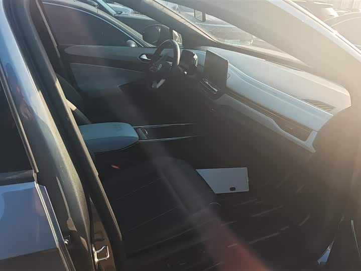 Photo 8 - Volkswagen ID.4 X