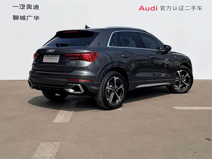 Фото 4 - Audi Q3
