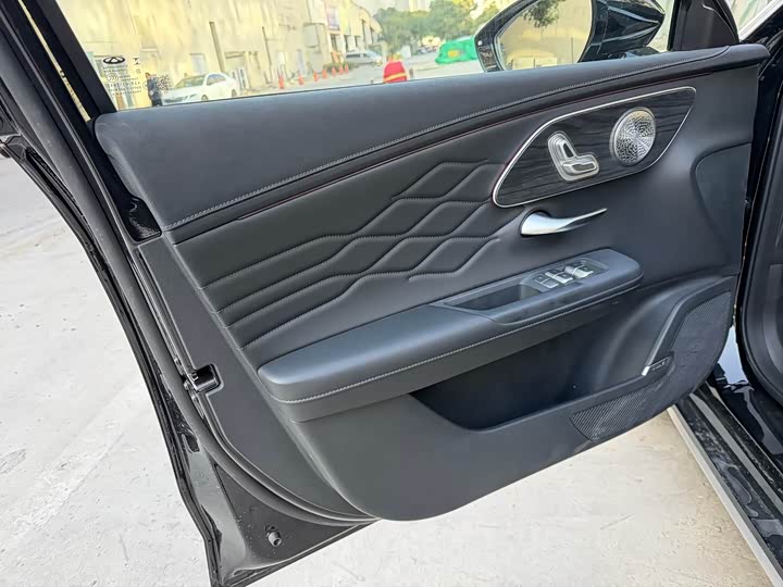 Фото 8 - Chery Arrizo 8 Pro