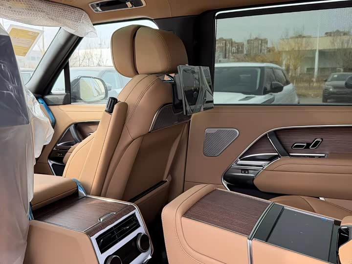 Photo 7 - Land Rover Range Rover