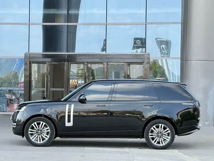 Photo 3 - Land Rover Range Rover