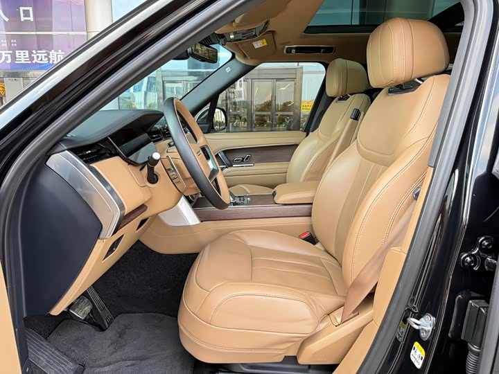 Photo 6 - Land Rover Range Rover