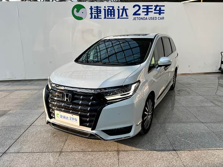 Фото 1 - Honda Elysion