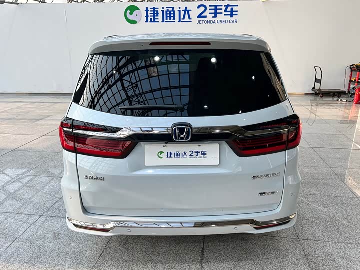 Фото 8 - Honda Elysion