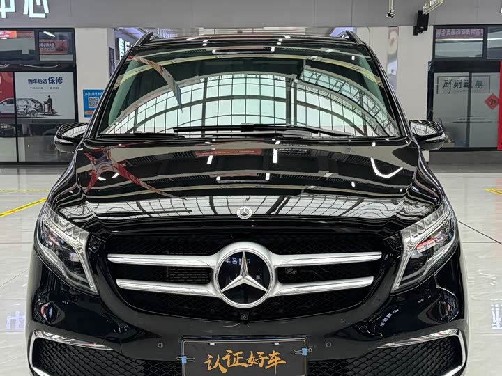 Mercedes-Benz V-Class 2022 2022款 V 260 L 长轴距尊贵版
