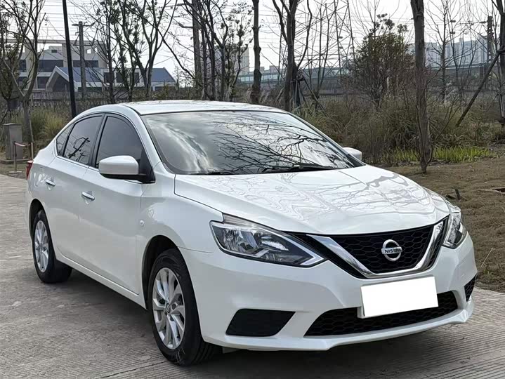 Фото 3 - Nissan Sylphy