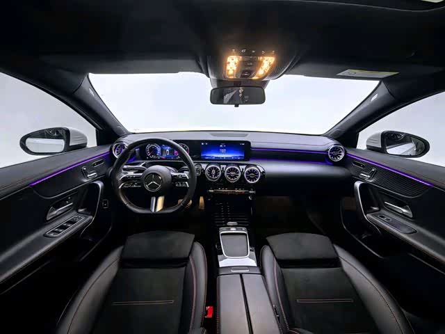 Фото 5 - Mercedes-Benz A-Class