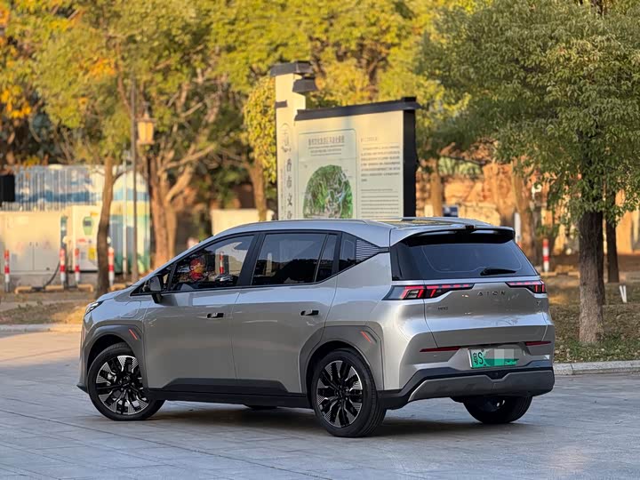 Фото 2 - GAC Aion Y