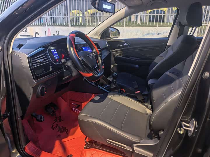 Фото 4 - Jetta VS5