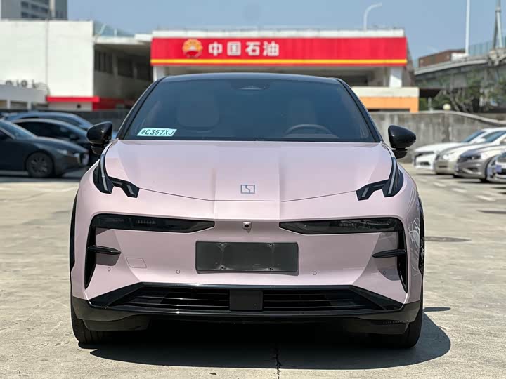 Фото 8 - Zeekr X