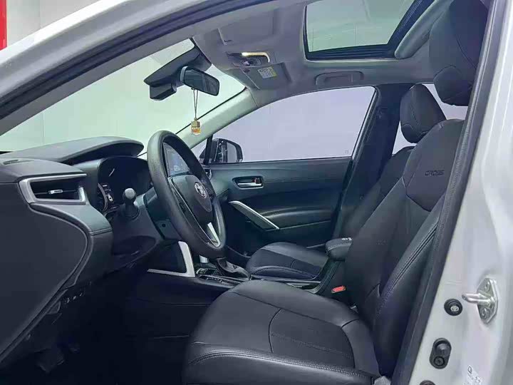 Фото 9 - Toyota Corolla Cross