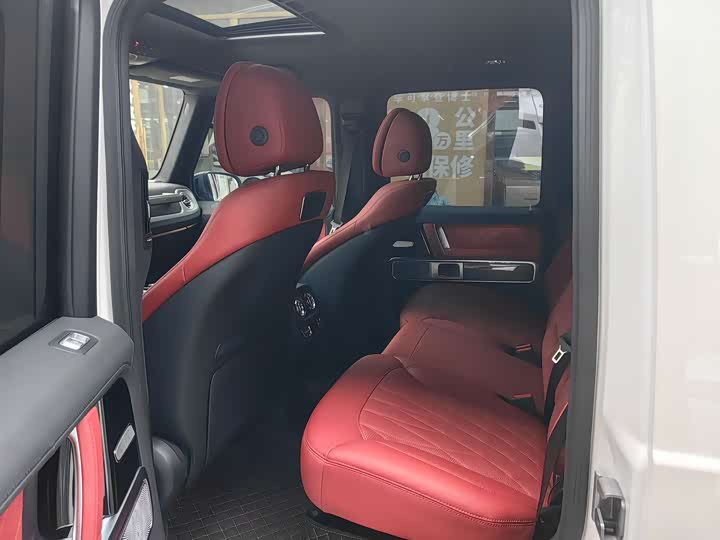 Фото 7 - Mercedes-Benz G-Class