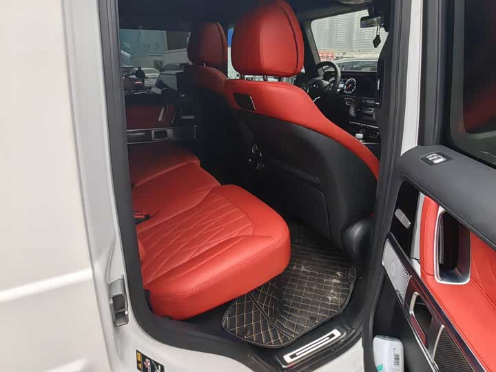 Фото 8 - Mercedes-Benz G-Class
