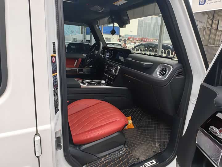 Фото 9 - Mercedes-Benz G-Class
