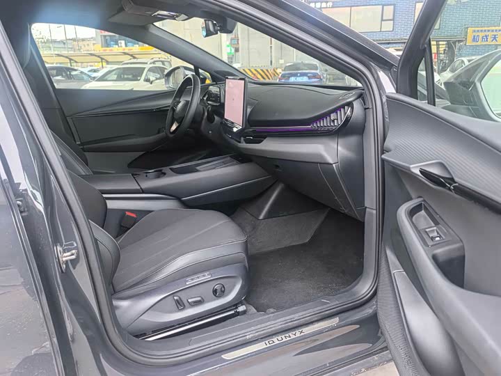 Фото 2 - Volkswagen ID.Unyx