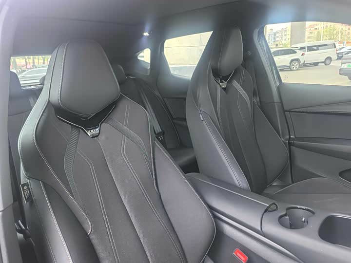 Фото 3 - Volkswagen ID.Unyx