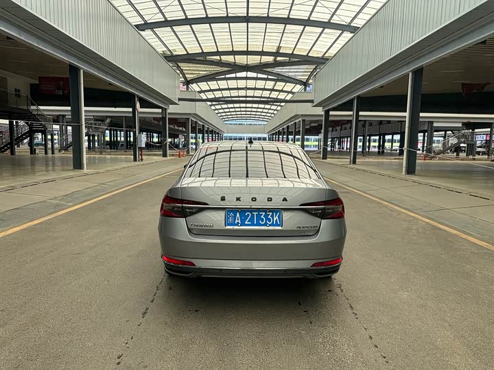 Фото 6 - Skoda Superb