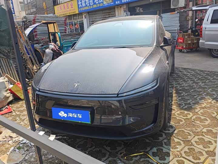 Photo 2 - Tesla Model Y