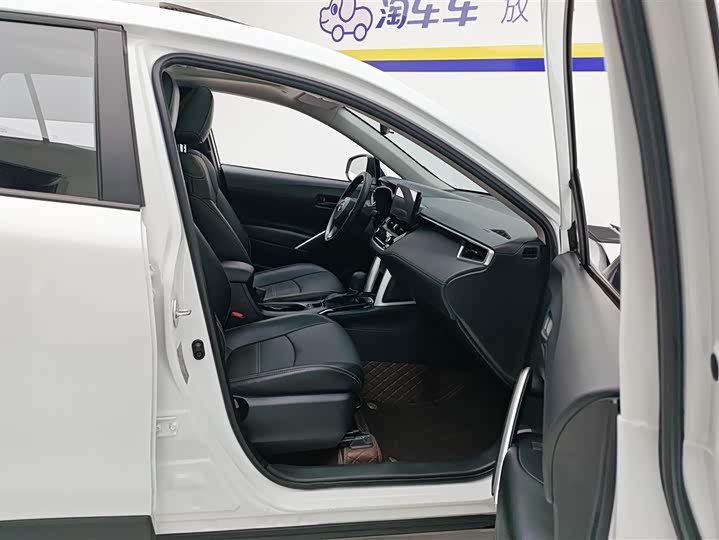 Фото 8 - Toyota Corolla Cross