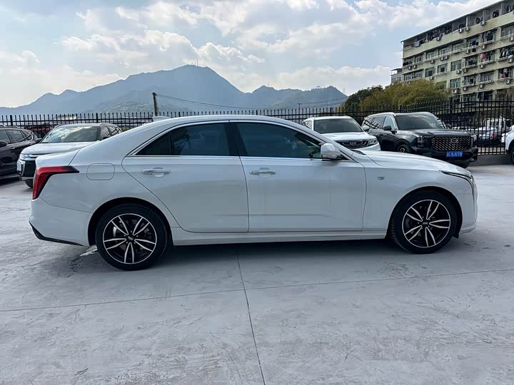 Фото 4 - Cadillac CT4