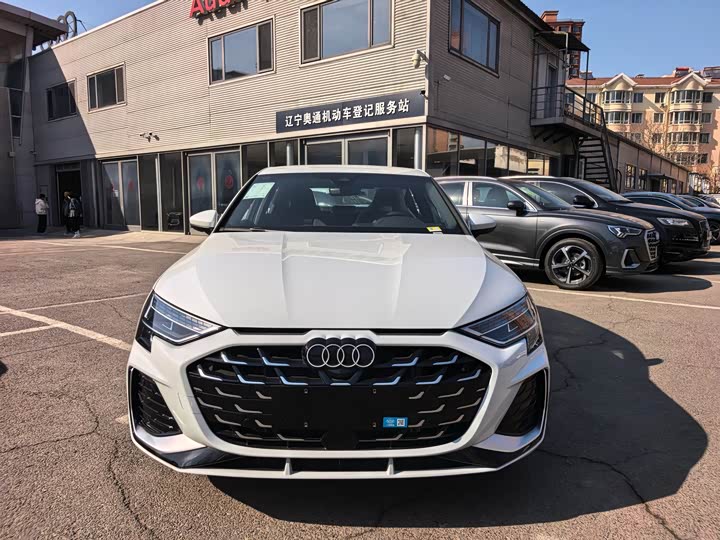 Фото 2 - Audi A3