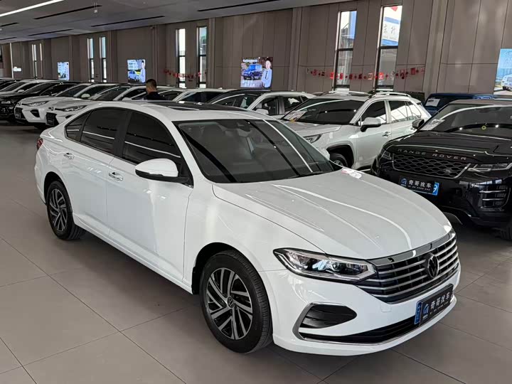 Фото 1 - Volkswagen Lavida