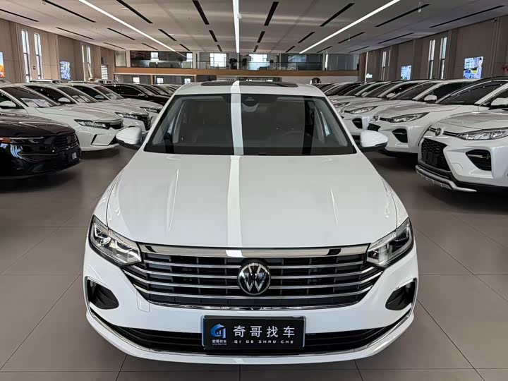 Фото 2 - Volkswagen Lavida