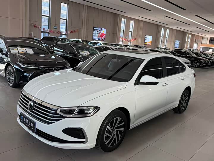 Фото 3 - Volkswagen Lavida