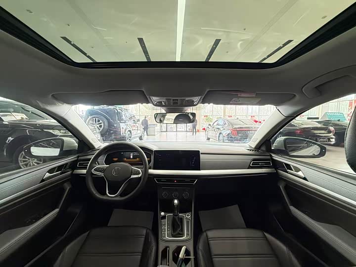 Фото 9 - Volkswagen Lavida