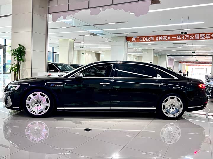 Фото 3 - Audi A8