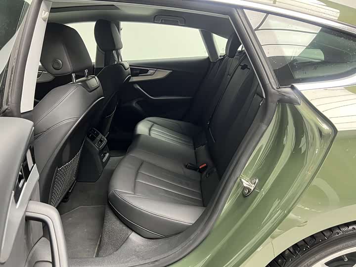 Фото 5 - Audi A5