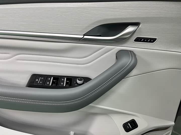 Фото 8 - Geely Monjaro Thor Hybrid